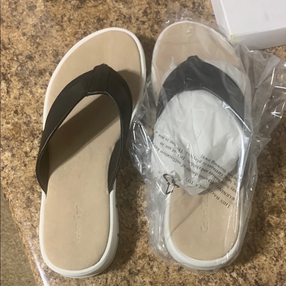 Calvin Klein Black Sandals with Cushioned Footbed. Mens size 12.